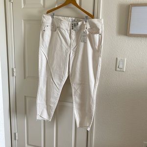 NWT sz24 torrid French Vanilla Jegging